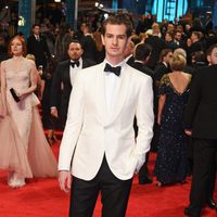 andrew Garfield en la alfombra roja de los Premios Bafta 2017