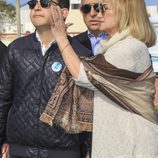 David Flores emocionado junto a su tía Gloria Mohedano en un homenaje a Rocío Jurado