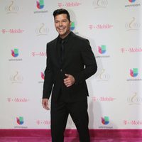 Ricky Martin muy feliz en los Premios Lo Nuestro 2017