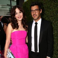 Zooey Deschanel y Jacob Pechenik en los Premios Emmy 2014