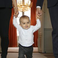 Oscar de Suecia con 1 año