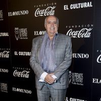José Luis Moreno en la alfombra roja de los Premios Valle Inclán de Teatro