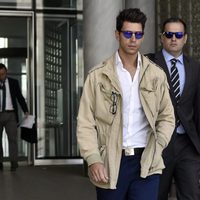 Diego Matamoros saliendo de los Juzgados de lo Penal tras su juicio con Tanit Grande