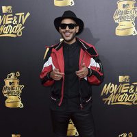 Hugo Gloss en la alfombra roja de los MTV Movie Awards
