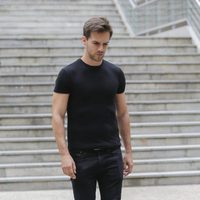 Marc Clotet en la capilla ardiente de David Delfín en el Museo del Traje de Madrid