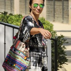 Paula Echevarría regresando a su hotel durante sus vacaciones en Marbella
