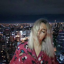 Blanca Suárez disfruta del skyline de Bangkok