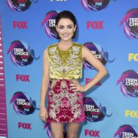 Lucy Hale en los Premios Teen Choice 2017