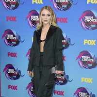 Zara Larsson en los Premios Teen Choice 2017