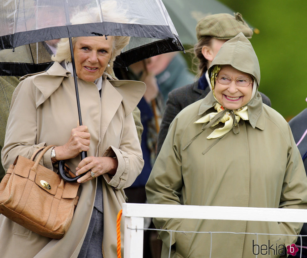 La Reina Isabel y Camilla Parker Bowles