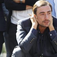 Gelete Nieto muy emocionado en el homenaje de Ángel Nieto en las puertas del Bernabéu