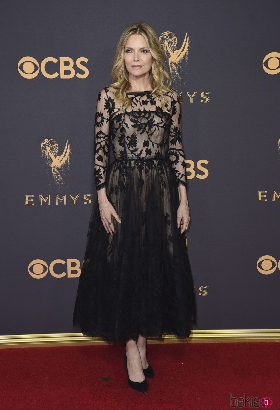 Michelle Pfeiffer en la alfombra roja de los Premios Emmy 2017