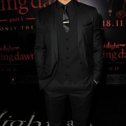 Kellan Lutz en el estreno de 'Amanecer. Parte 1' en Los Ángeles