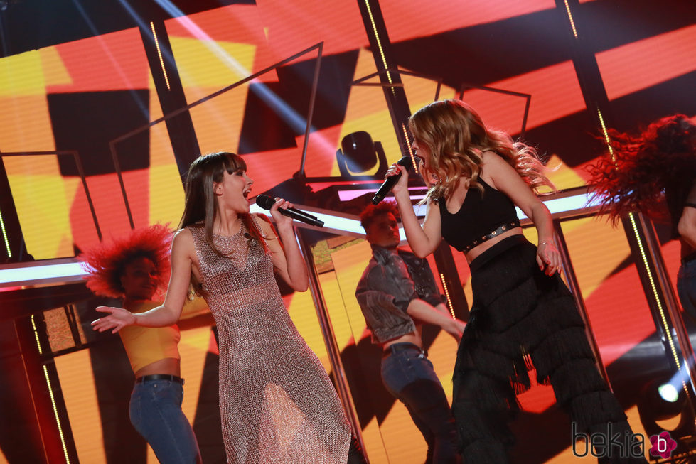 Aitana y Natalia en la Gala de Navidad de 'OT 2017'