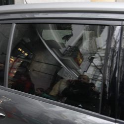 La Infanta Margarita saliendo de su casa para acudir al 80 cumpleaños del Rey Juan Carlos