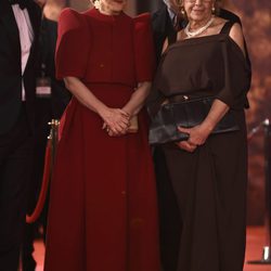 Manuela Carmena y Cristina Cifuentes en la alfombra roja de los Premios Goya 2018