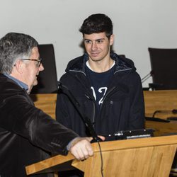 Alfred Garcia junto al alcalde de El Prat