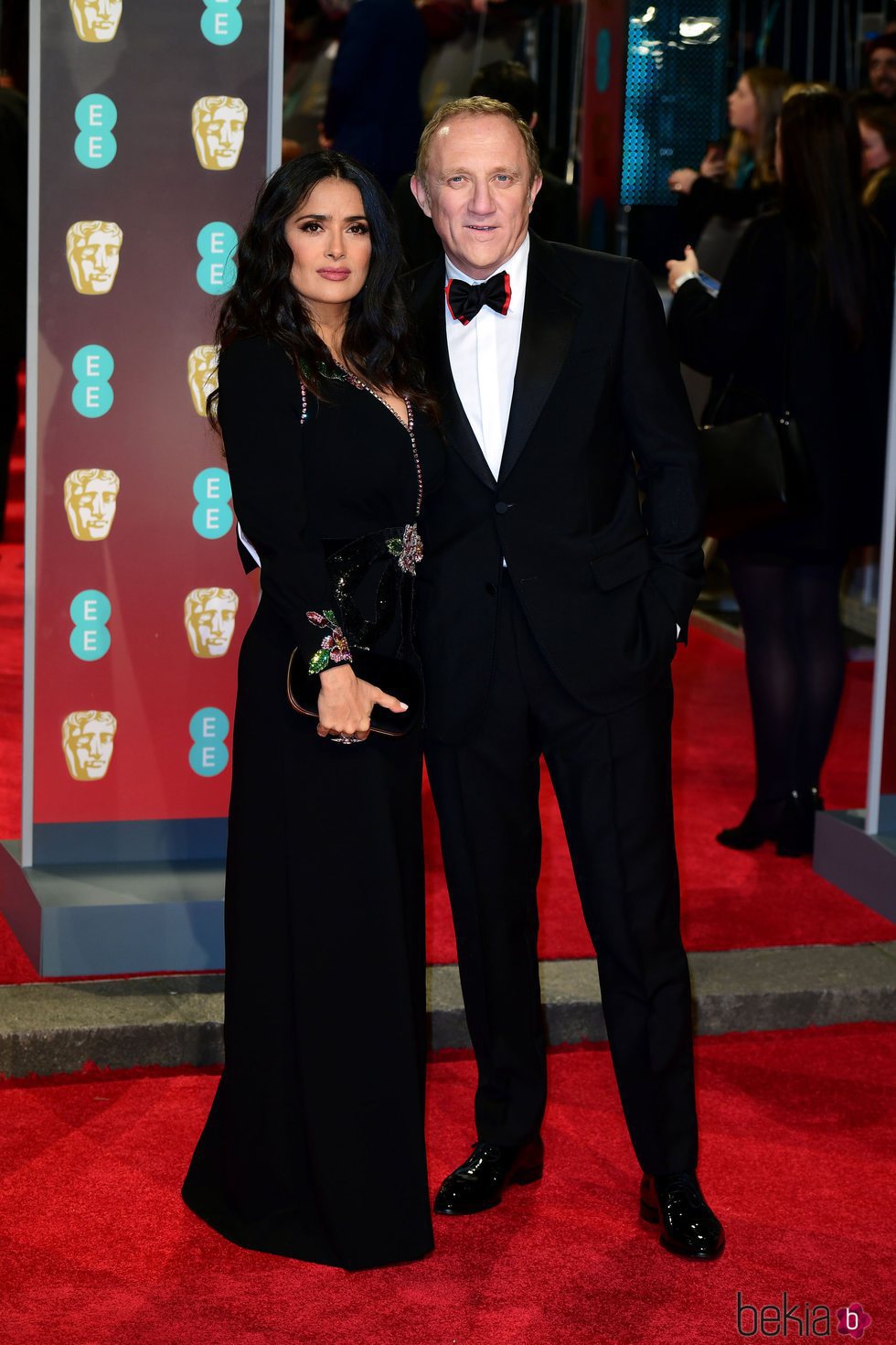 Salma Hayek y Francois-Henri Pinault en la alfombra roja de los Premios BAFTA 2018