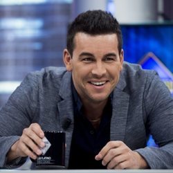 Mario Casas divirtiéndose en 'El Hormiguero'
