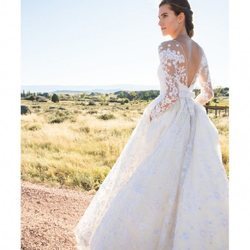Allison Williams durante su boda con Ricky Van Veen en 2015