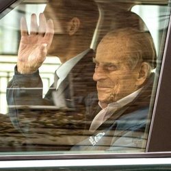 El Duque de Edimburgo sale del hospital tras su operación de cadera