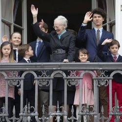 Margarita de Dinamarca con sus nietos en su 78 cumpleaños