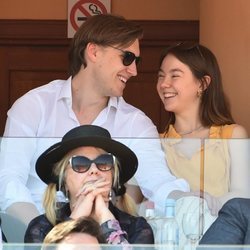 Alexandra de Hannover sonriente junto a su novio Ben-Sylvester Strautmann