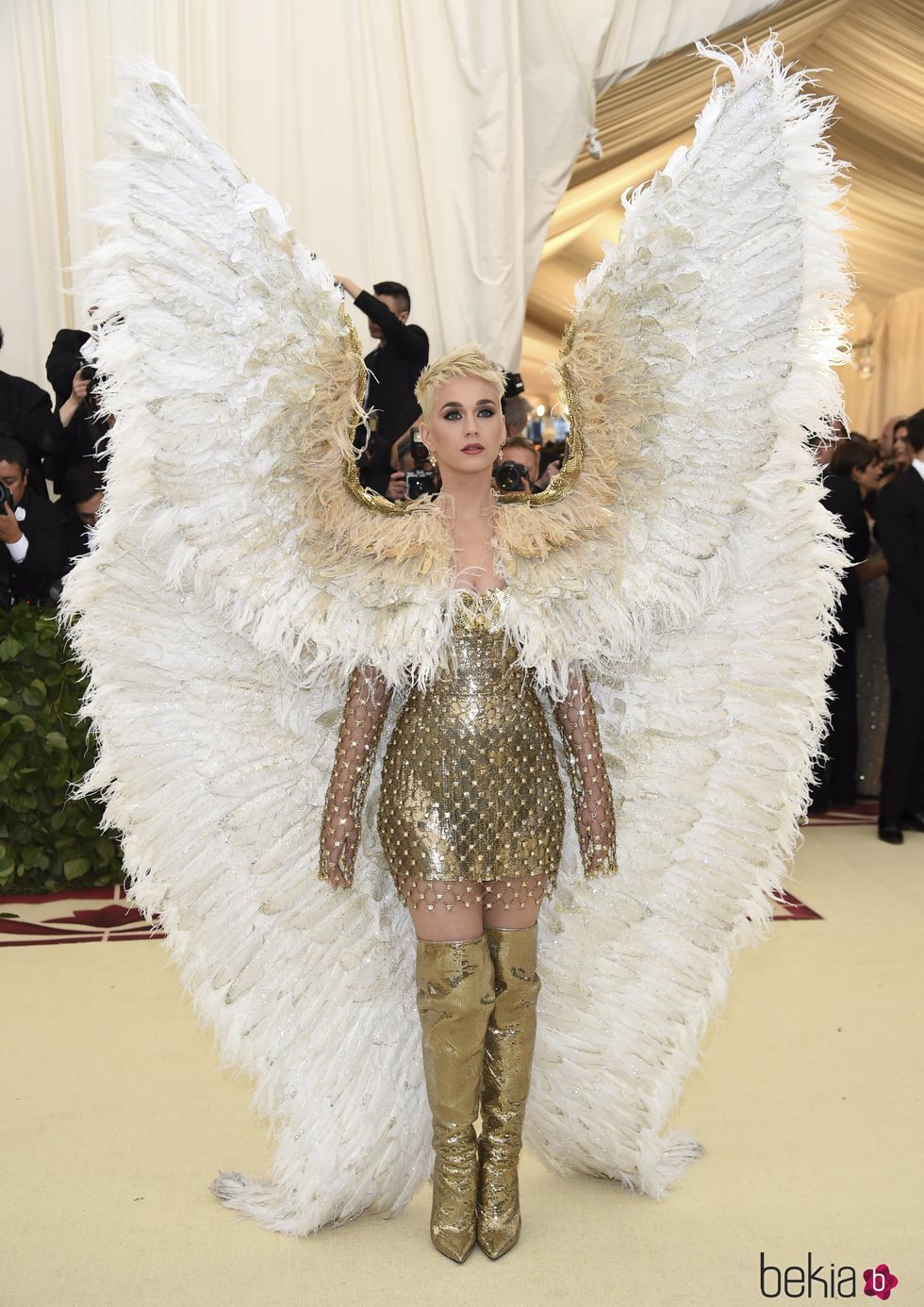 Katy Perry en la alfombra roja de la Gala MET 2018