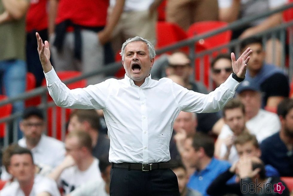 José Mourinho en un partido de la FA Cup