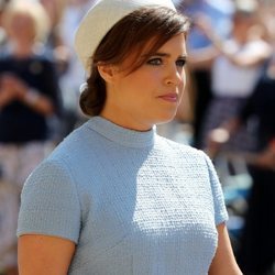 Primer plano de Eugenia de York en la boda del Príncipe Harry y Meghan Markle