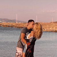 Anita Matamoros y su primer novio confirman con un beso su reconciliación