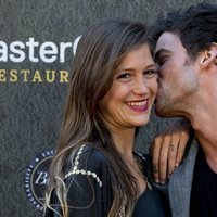Jorge Brazález y Miri, muy cariñosos en la inauguración del restaurante de 'MasterChef' en Madrid