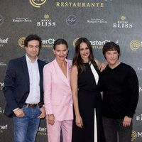 Jordi Cruz, Samantha Vallejo Nágera, Pepe Rodríguez y Eva González en la inauguración del restaurante de 'MasterChef' en Madrid
