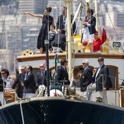La Familia Real de Mónaco durante la salida de la 1ª Serie de Mónaco Globo
