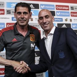 Fernando Hierro junto a Luis Rubiales