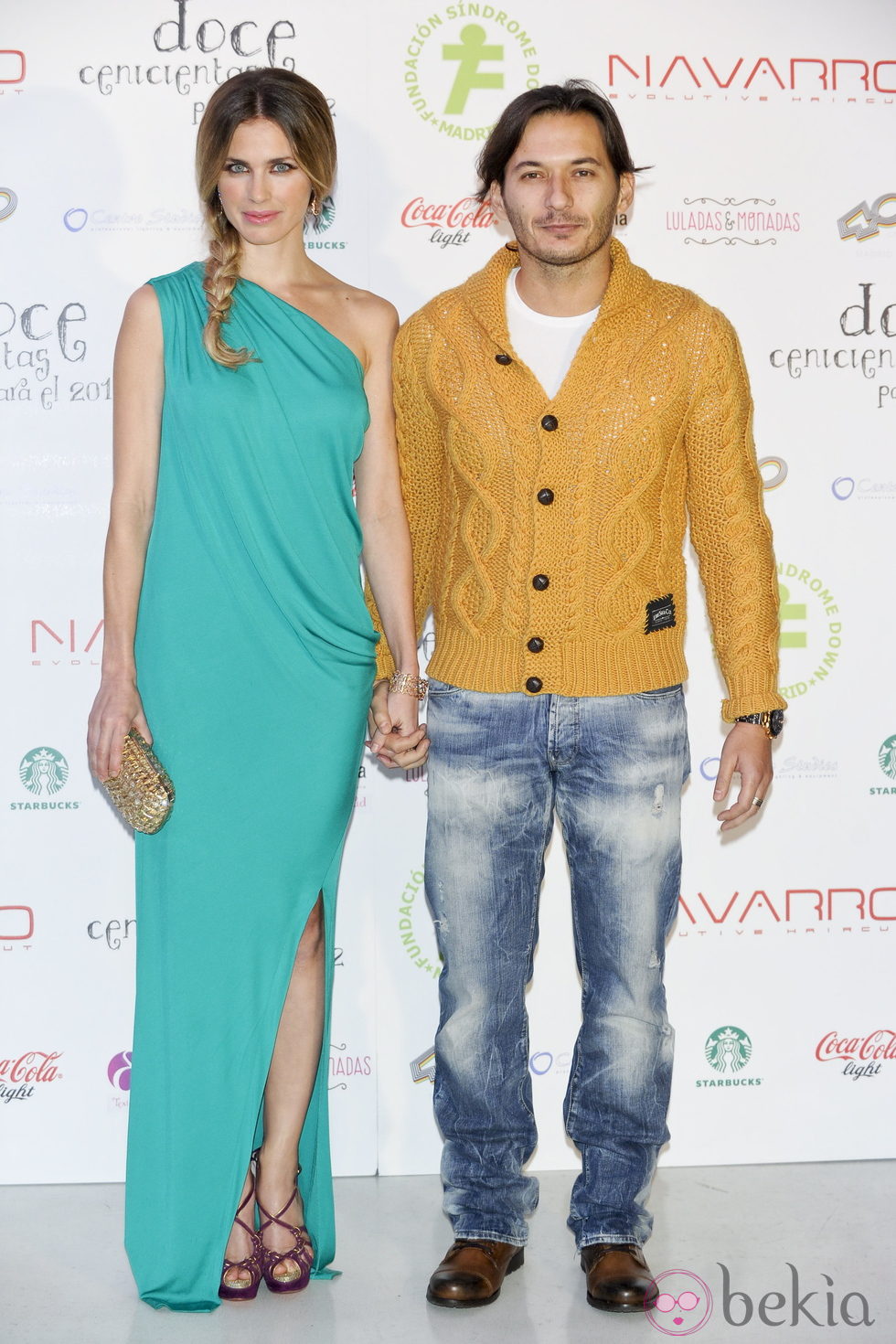 Vanesa Romero y Alberto Caballero en la presentación del calendario '12 Cenicientas para 2012' 