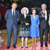 Los Duques de Alba, Alain Delon y Sara Baras en el SICAB de Sevilla