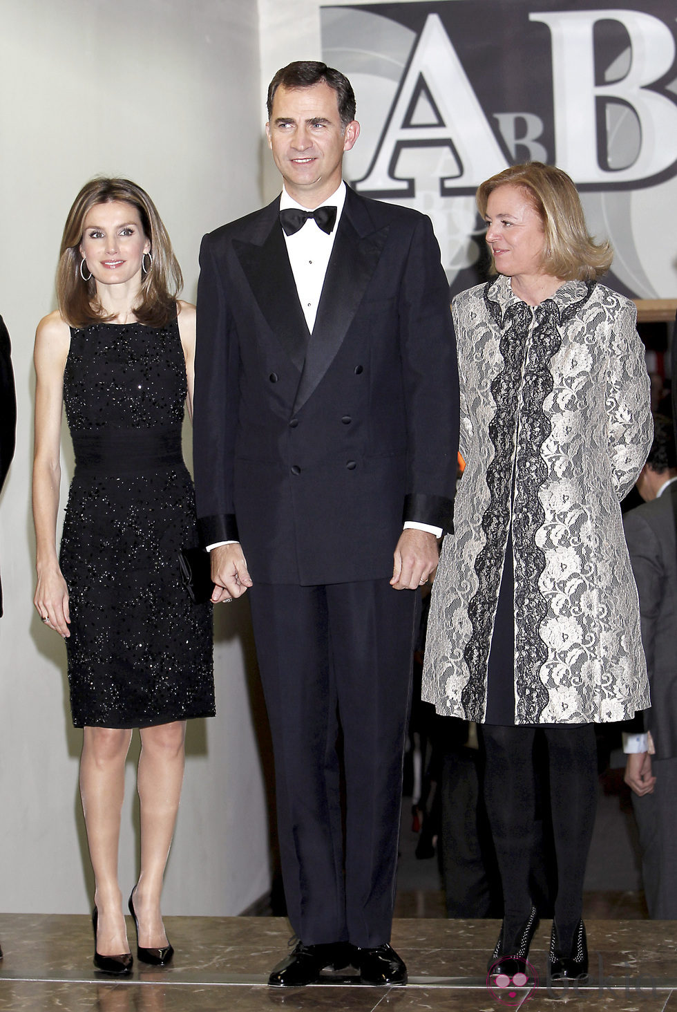Los Príncipes Felipe y Letizia en los premios Mariano de Cavia 2011