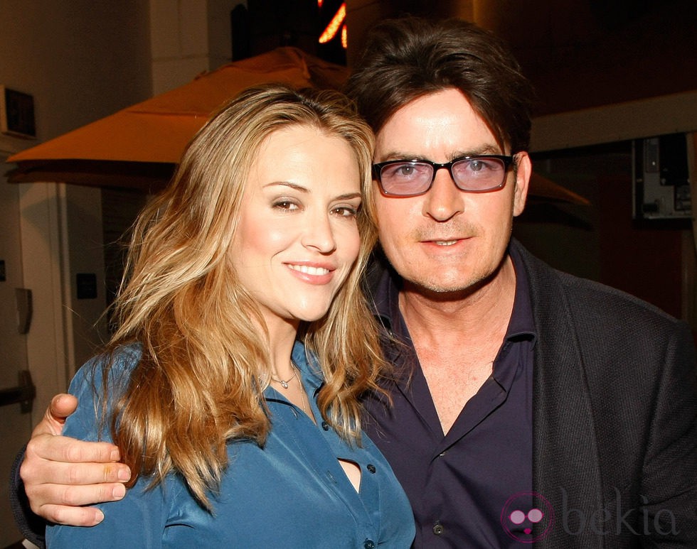 Charlie Sheen y su exmujer Brooke Mueller