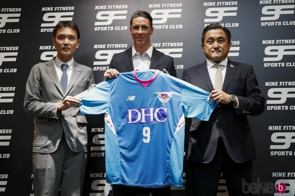 Fernando Torres anuncia su fichaje por el Sagan Tosu
