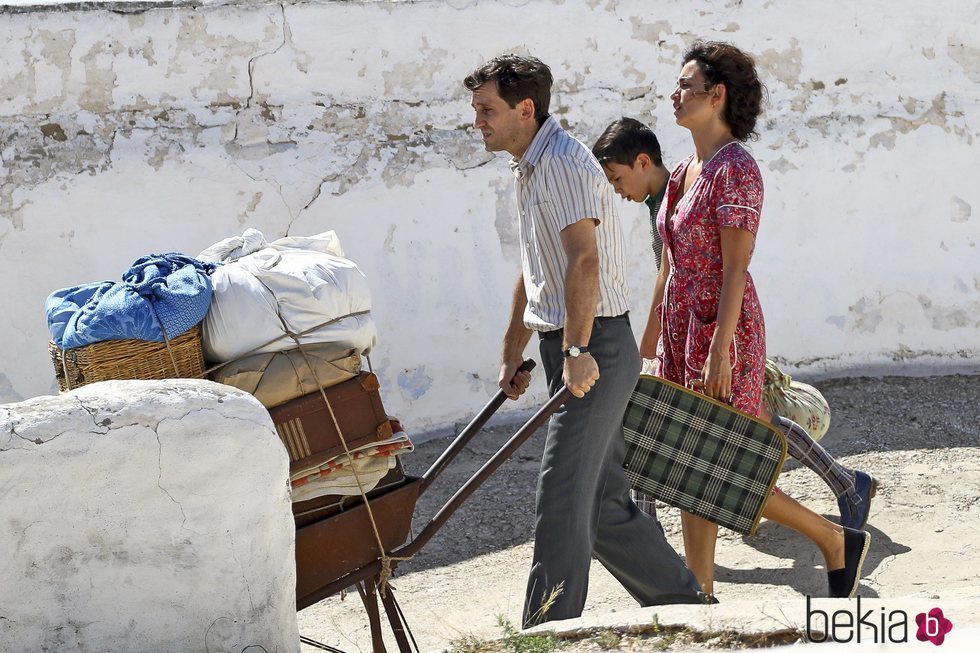 Raúl Arévalo junto con la actriz Penélope Cruz en una de las escenas de 'Dolor y Gloria'