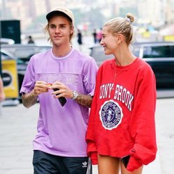 Justin Bieber y Hailey Baldwin paseando por Nueva York