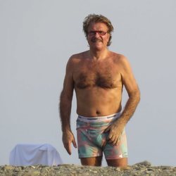 Bigote Arrocet disfruta de las playas de Málaga