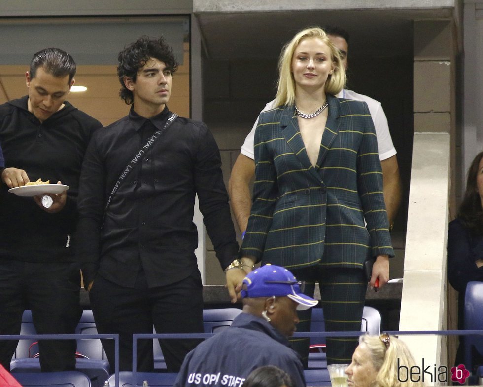 Joe Jonas y Sophie Turner de la mano en el Abierto de tenis de Nueva York