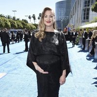 Yvonne Strahovski en los Premios Emmy 2018