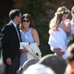 La Princesa Eugenia de York y Jack Brooksbank muy cómplices en la boda de Charlie van Straubenzee y Daisy Jenks