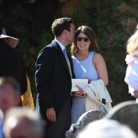 La Princesa Eugenia de York y Jack Brooksbank muy cómplices en la boda de Charlie van Straubenzee y Daisy Jenks
