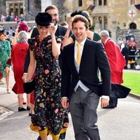 James Blunt y Sofia Wellesley en la boda de Eugenia de York y Jack Brooksbank