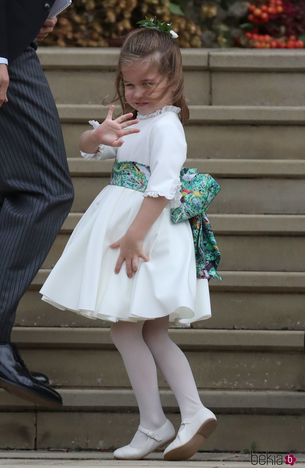 La Princesa Carlota saludando en la boda de Eugenia de York y Jack Brooksbank