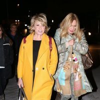 Mila Ximenez y Belén Rodriguez en el cumpleaños 45 de Belén Esteban